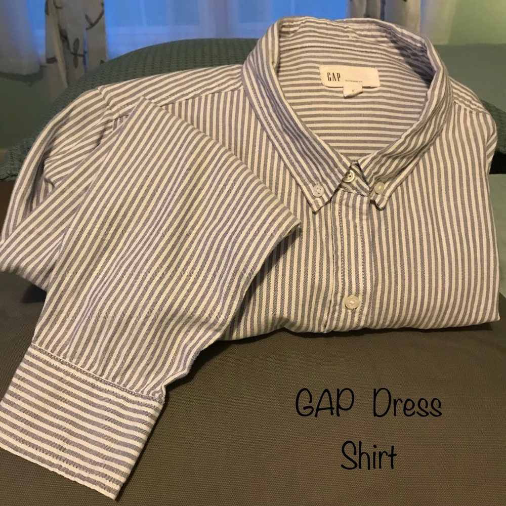 GAP Striped Dress Shirt (like new)